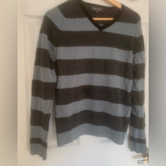 Blue and grey striped wool sweater! - Picture 1 of 11